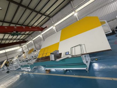 アルミスペーサー曲げ機