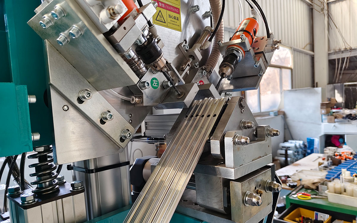 Fully Automatic Molecular Sieve Filling Machine Fully Automatic Molecular Sieve Filling Machine