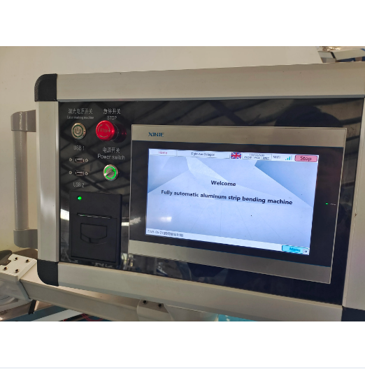 Máquina dobladora de marcos de aluminio CNC